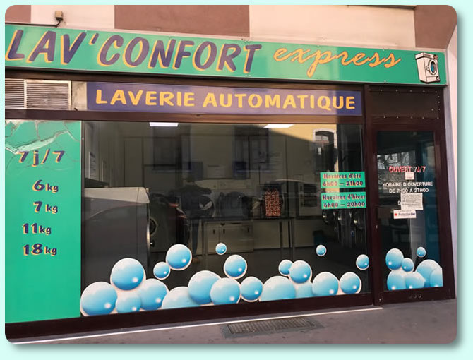 Vitrine Laverie d'Annecy